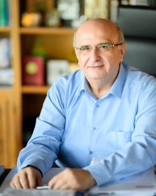 Χρήστος Μπούρας